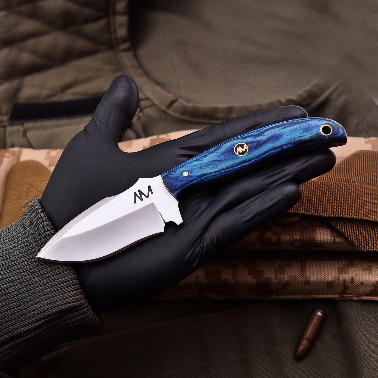 Compact and versatile outdoor knife designed for bushcraft, camping, and EDC