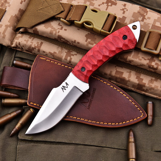 fixed blade hunting knife with leather sheath for belt carry and bushcraft