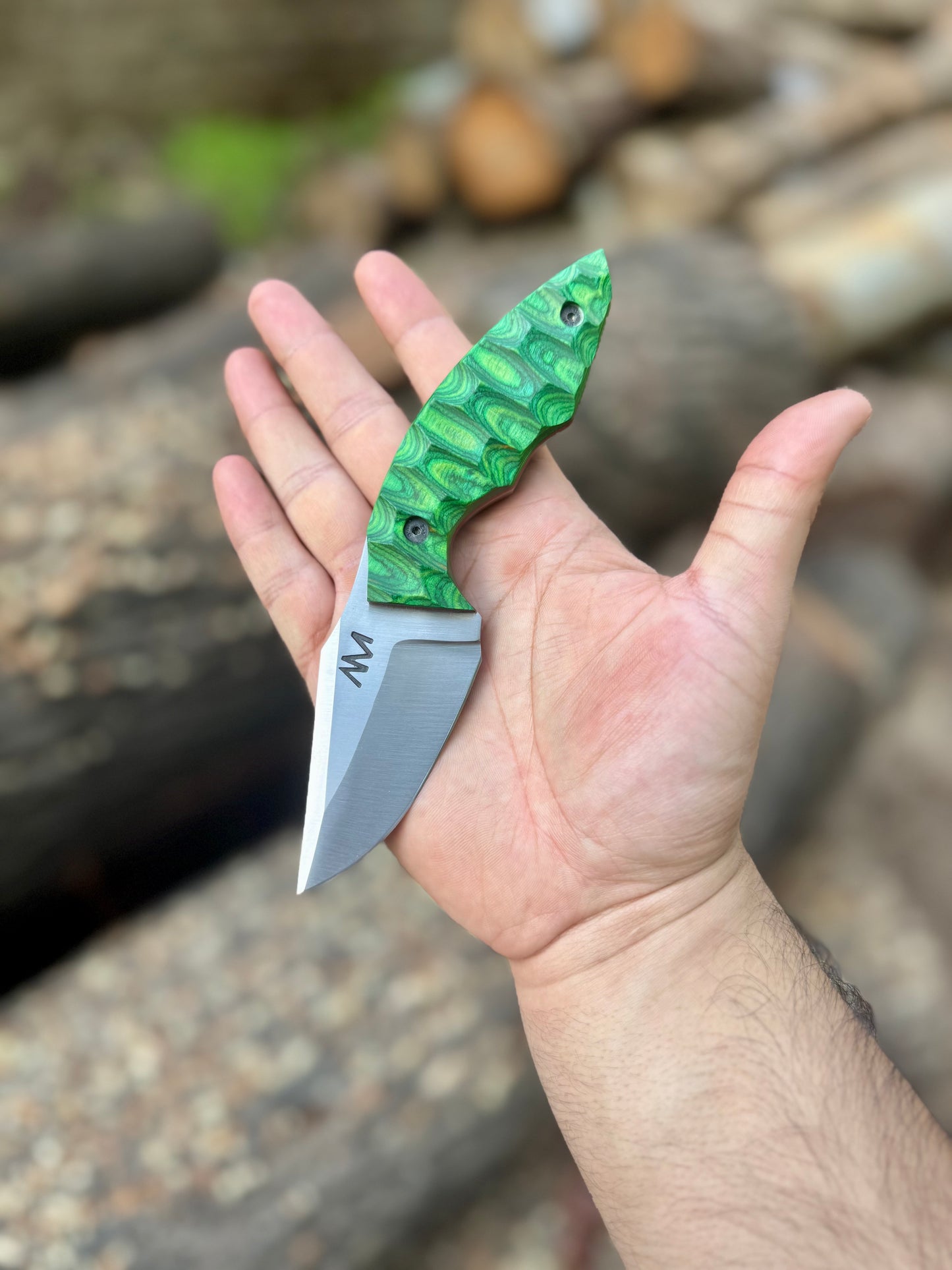 Easy To carry Fixed Blade Camping and outdoor Knife